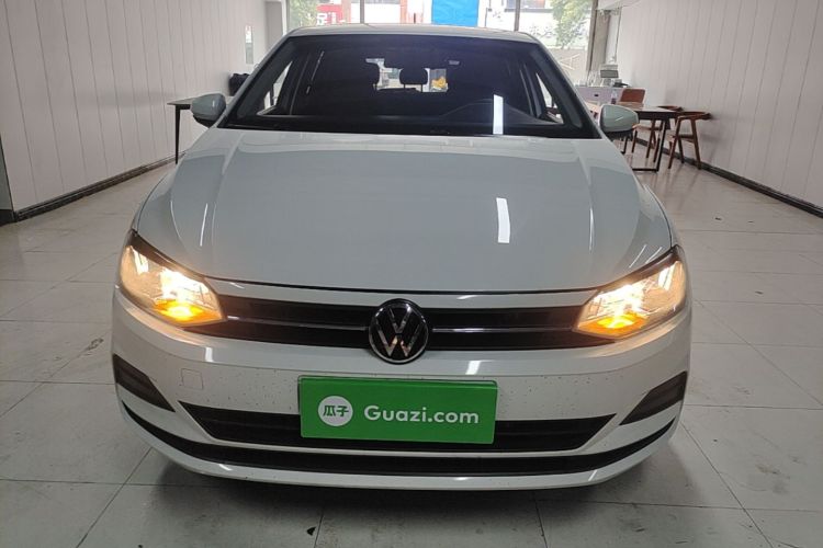 Volkswagen Polo 2023 car image #3