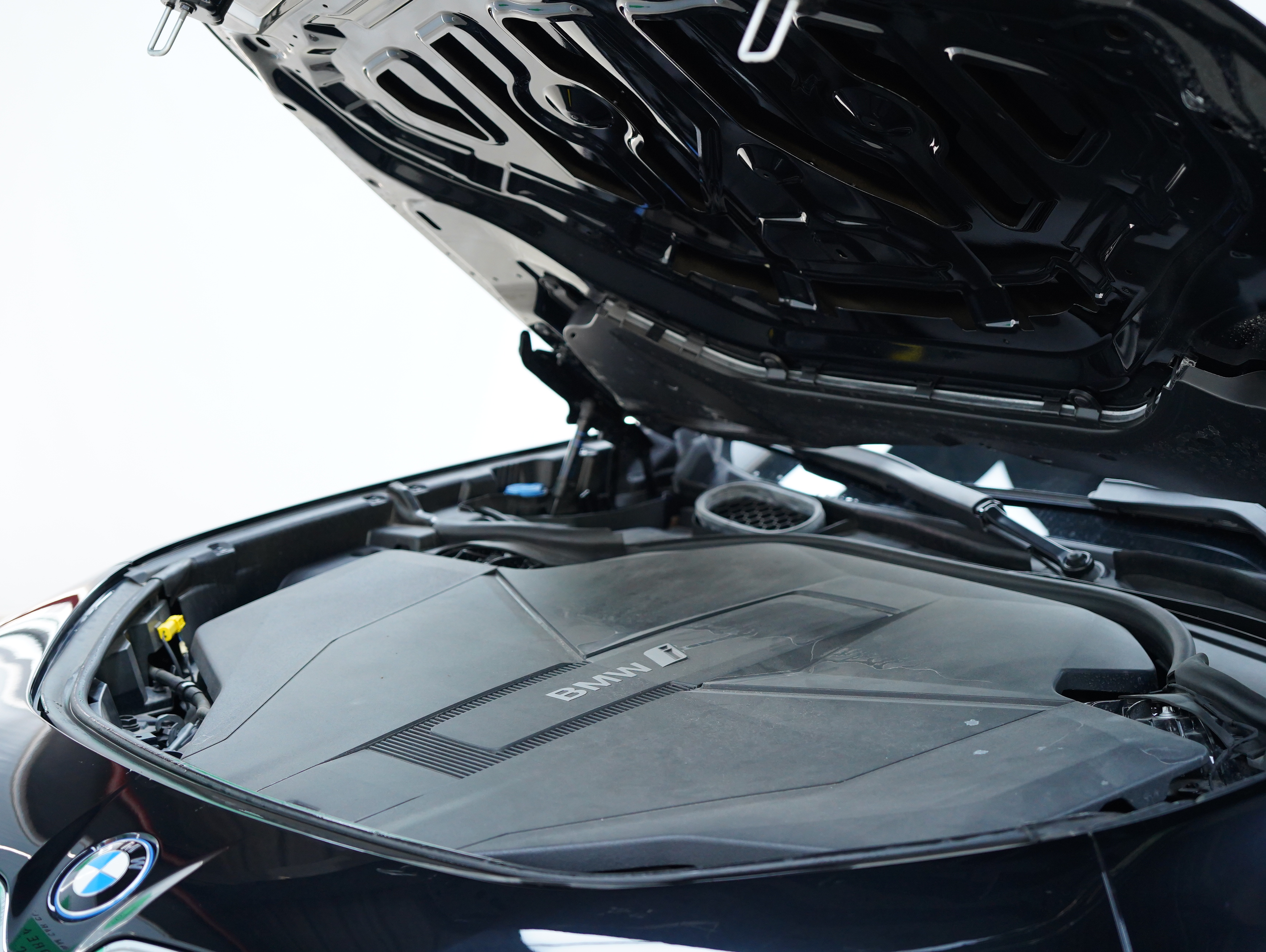 BMW i7 M70L 2023 #56 BMW i7 M70L 2023 car image #56