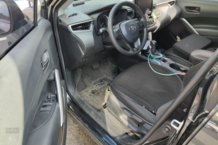 Toyota Corolla Cross 2022 immagine di auto #18