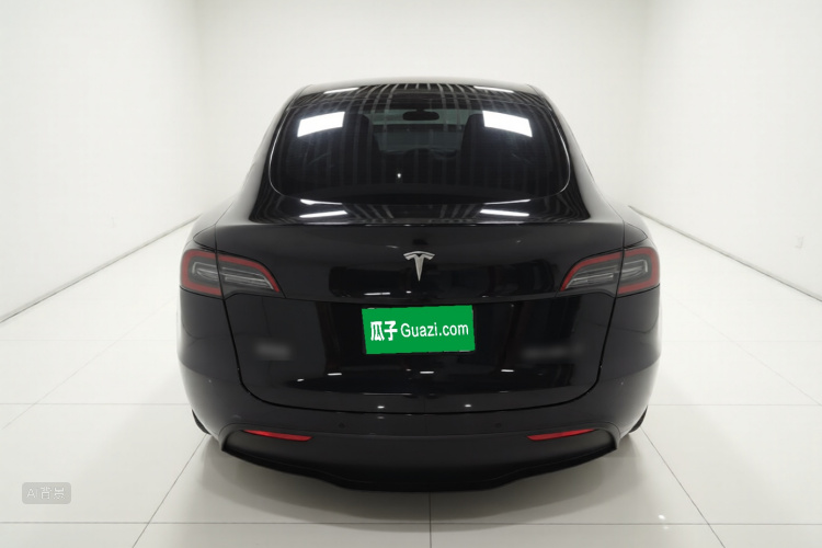 Tesla Model Y 2022 #6 Tesla Model Y 2022 car image #6