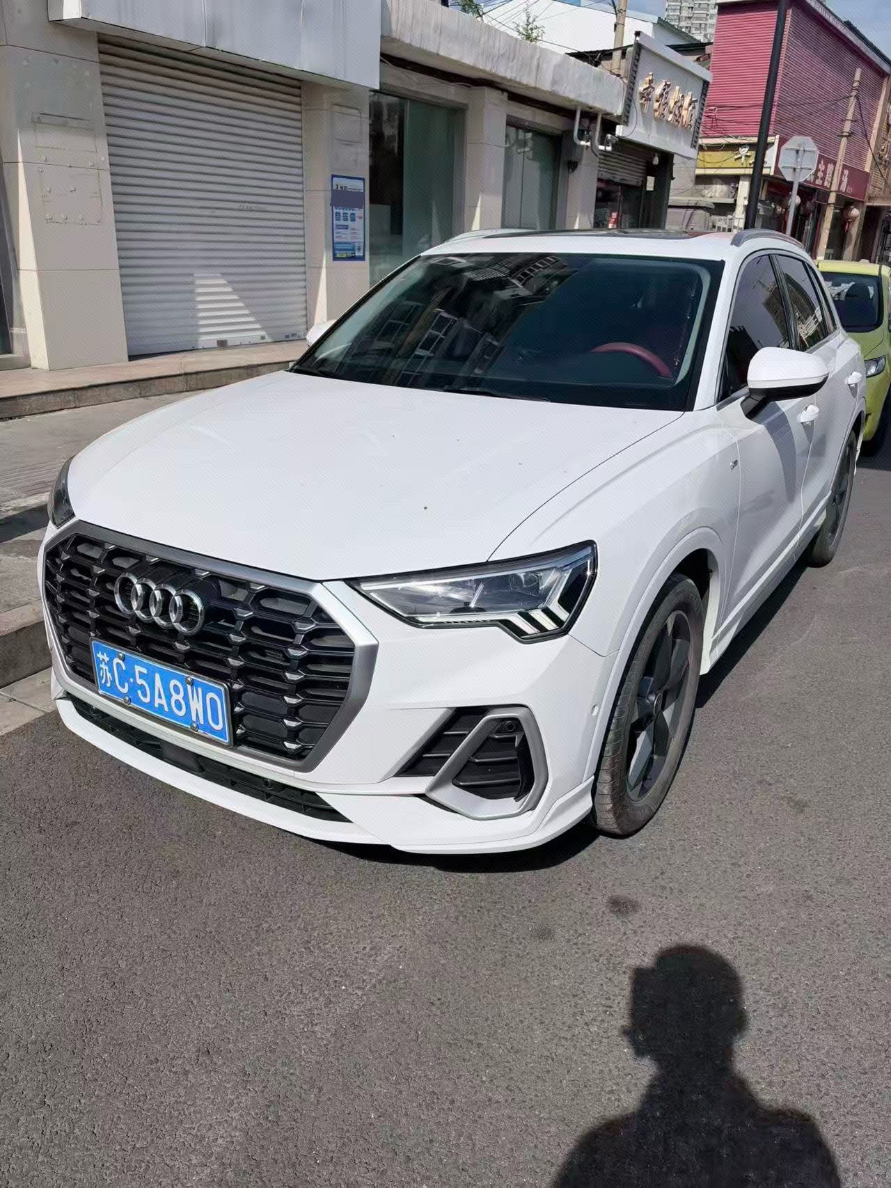 Audi Q3 2023 Audi Q3 2023 immagine di auto