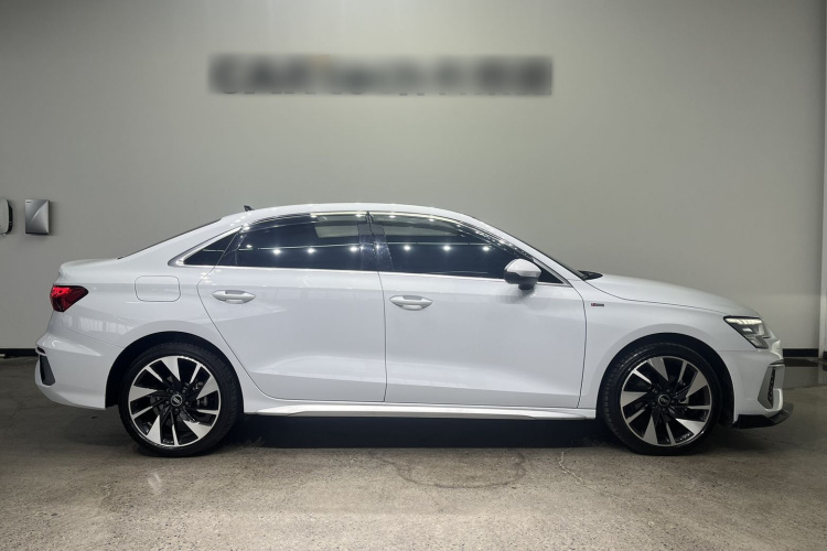 Audi A3 2023 car image #4