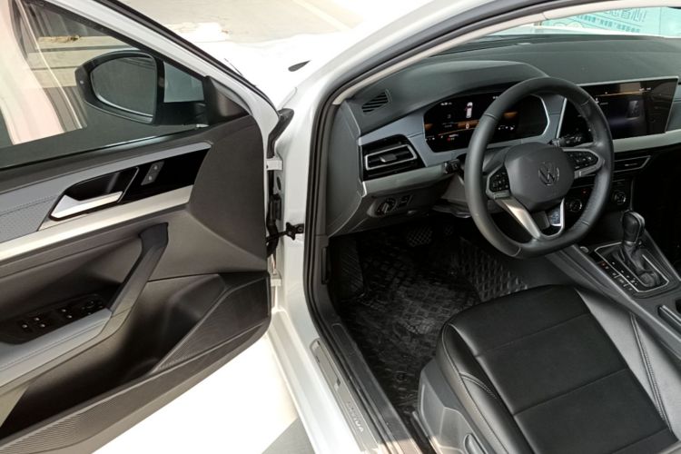 Volkswagen Lavida 2024 car image #16