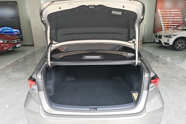 Toyota Corolla 2019 #19 Toyota Corolla 2019 car image #19
