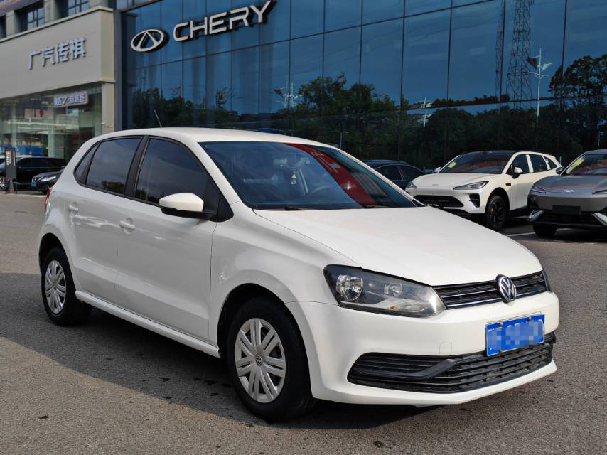 Volkswagen Polo 2017 car image #3