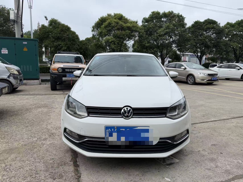 Volkswagen Polo 2018 car image 