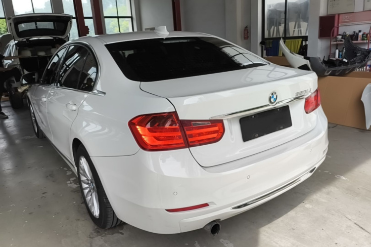 BMW 3 Series 2015 car image #7