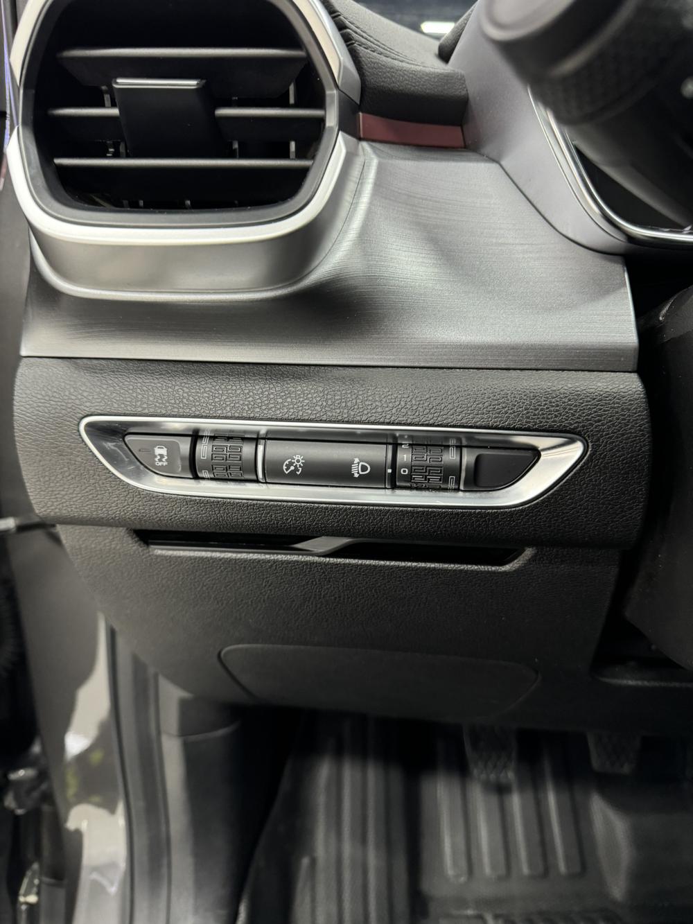 GEELY Coolray 2022 #10 GEELY Coolray 2022 car image #10