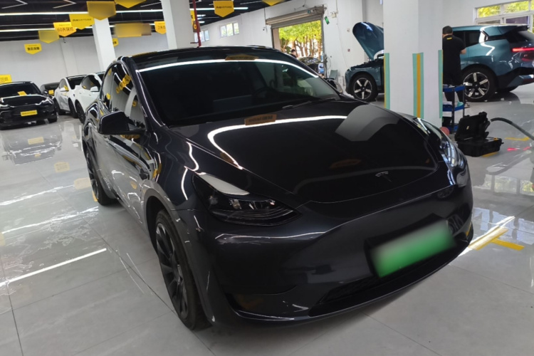 Tesla Model Y 2024 car image #4