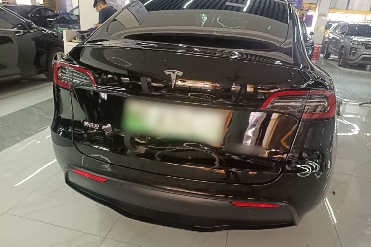 Tesla Model Y 2022 #6 Tesla Model Y 2022 car image #6