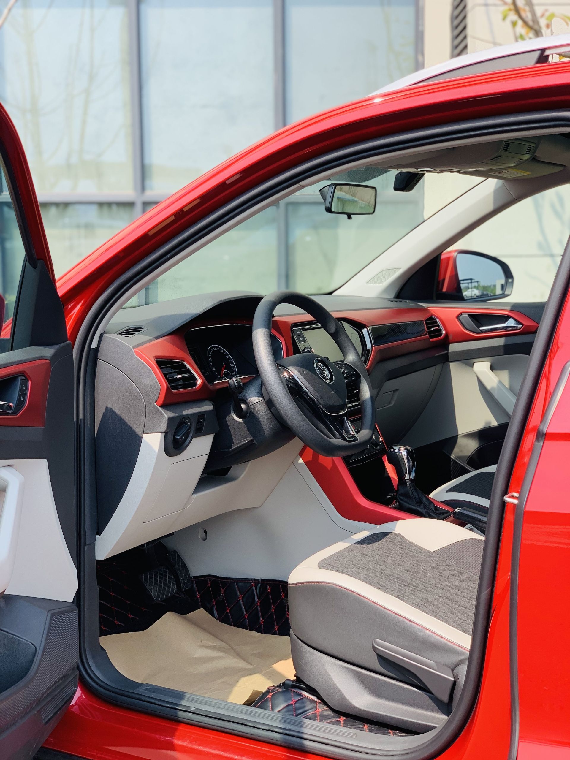 Volkswagen T-Cross 2020 #16 Volkswagen T-Cross 2020 immagine di auto #16