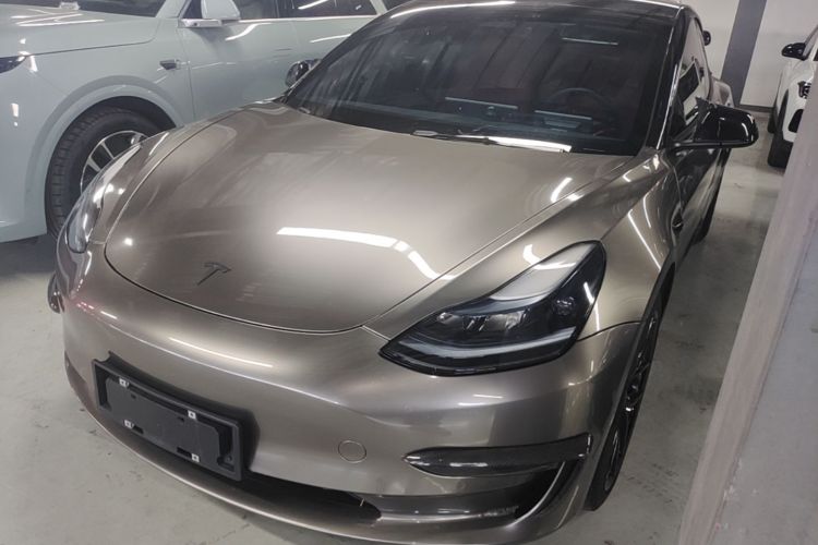 Tesla Model 3 2023 car image #2