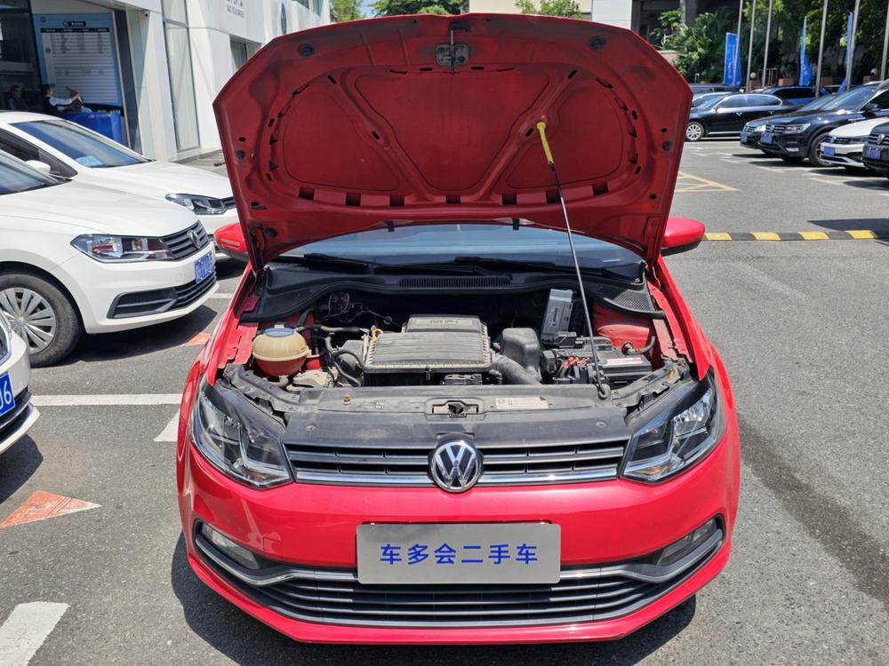 Volkswagen Polo 2016 car image #10