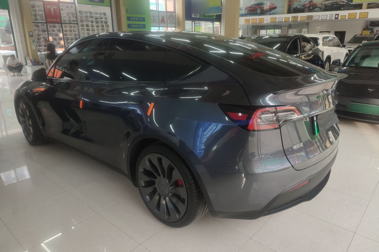 Tesla Model Y 2022 car image #5