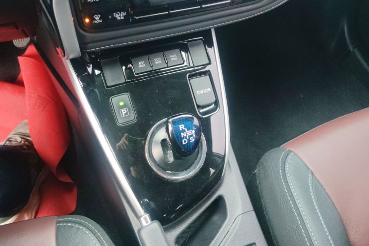 Toyota Corolla 2019 #14 Toyota Corolla 2019 car image #14