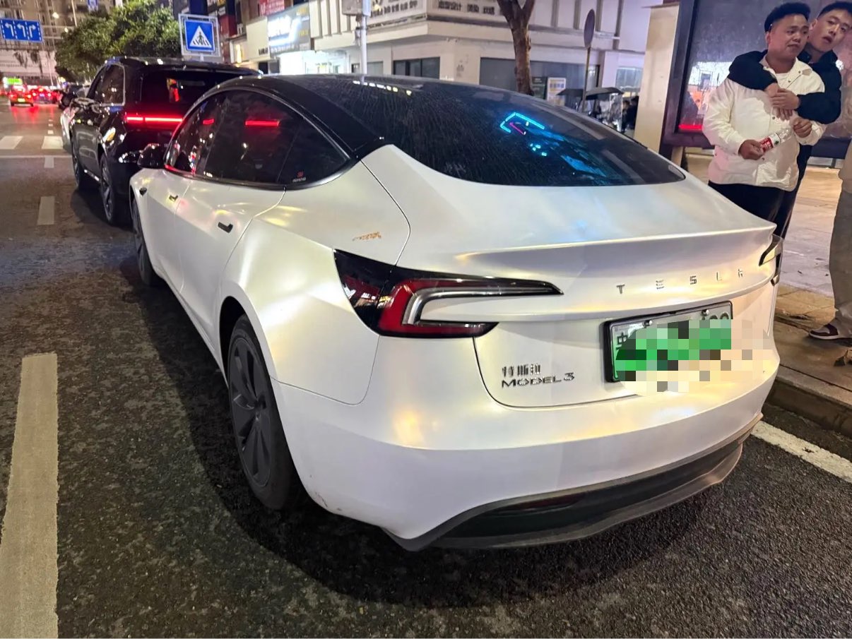 Tesla Model 3 2024 #10 Tesla Model 3 2024 صورة سيارة #10