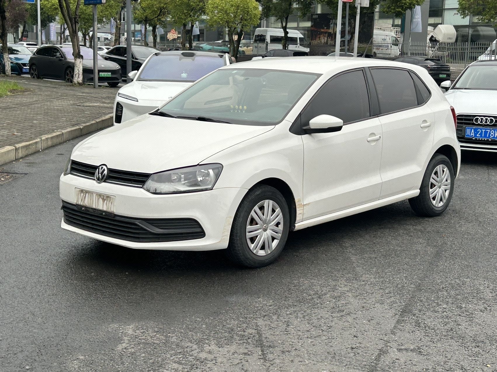 Volkswagen Polo 2017 Volkswagen Polo 2017 car image
