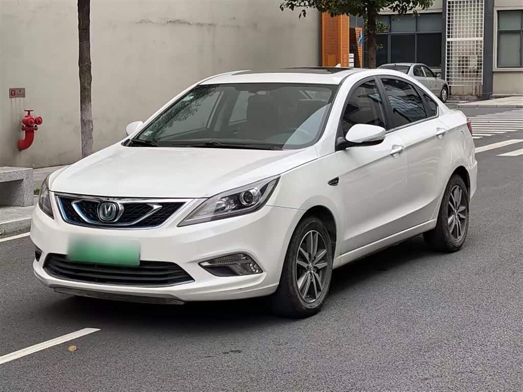Changan Eado EV 2018 car image 