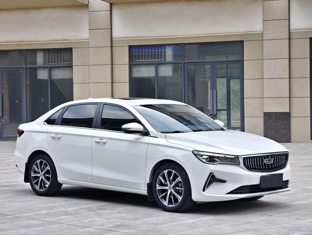 GEELY Emgrand 2021 #3 GEELY Emgrand 2021 صورة سيارة #3