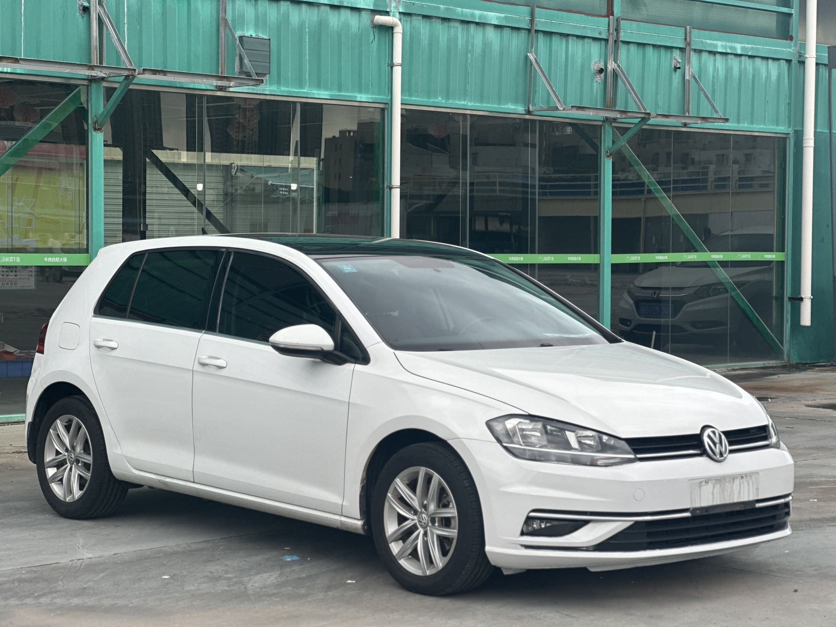 Volkswagen Golf 2019 #5 Volkswagen Golf 2019 car image #5