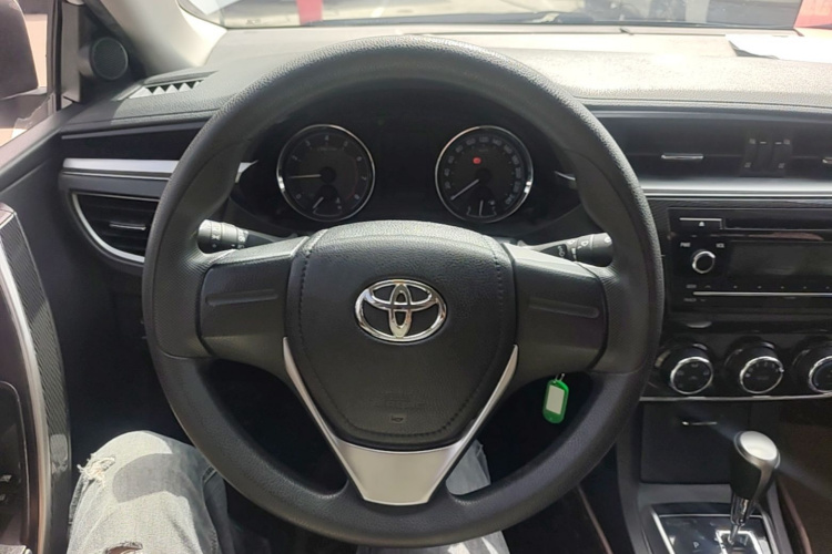 Toyota Corolla 2017 #11 Toyota Corolla 2017 car image #11