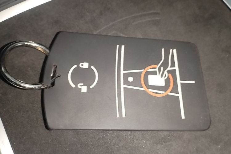 Tesla Model 3 2022 car image #9