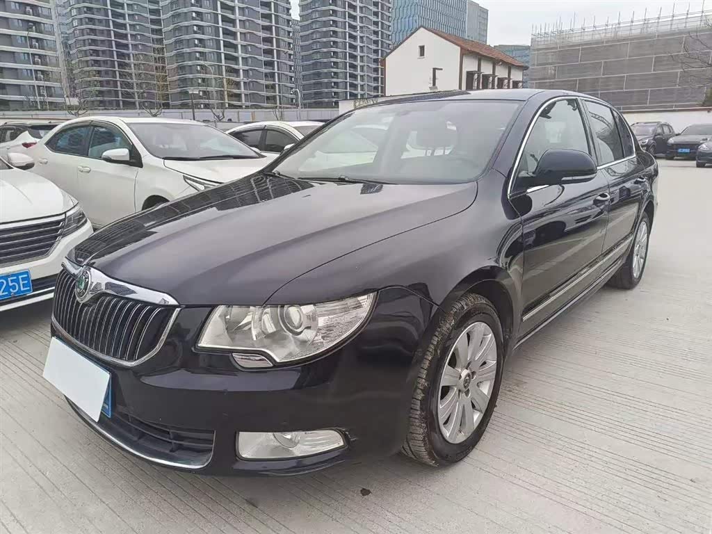 Skoda Superb 2013 Skoda Superb 2013 immagine di auto