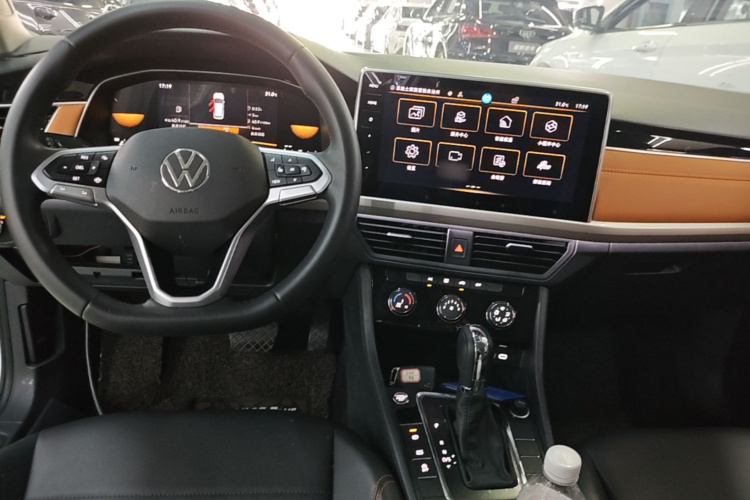 Volkswagen Bora 2024 car image #10