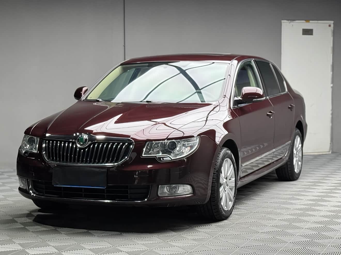 Skoda Superb 2013 Skoda Superb 2013 immagine di auto