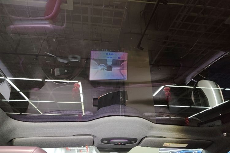 MI SU7 2025 car image #18