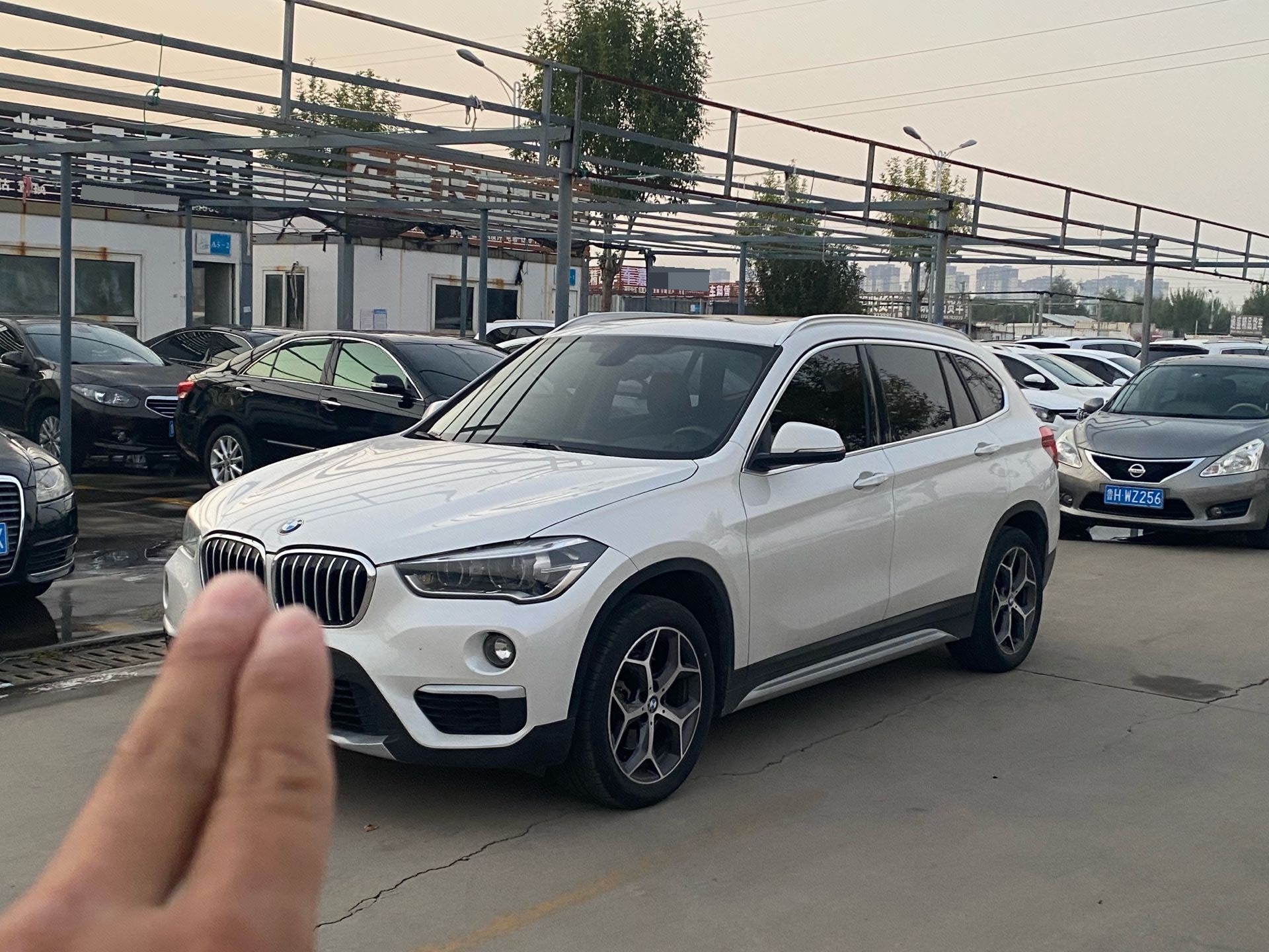 2019 immagine di auto 