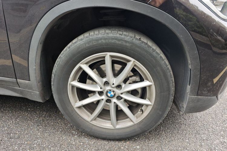 BMW X1 2018 car image #9