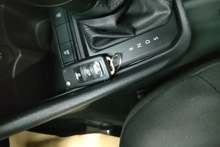 Volkswagen Santana 2021 car image #9