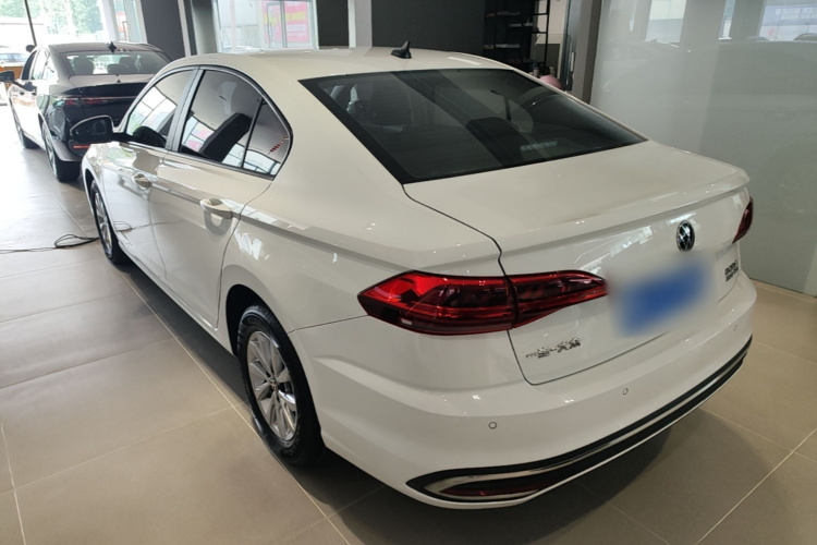 Volkswagen Bora 2023 car image #5