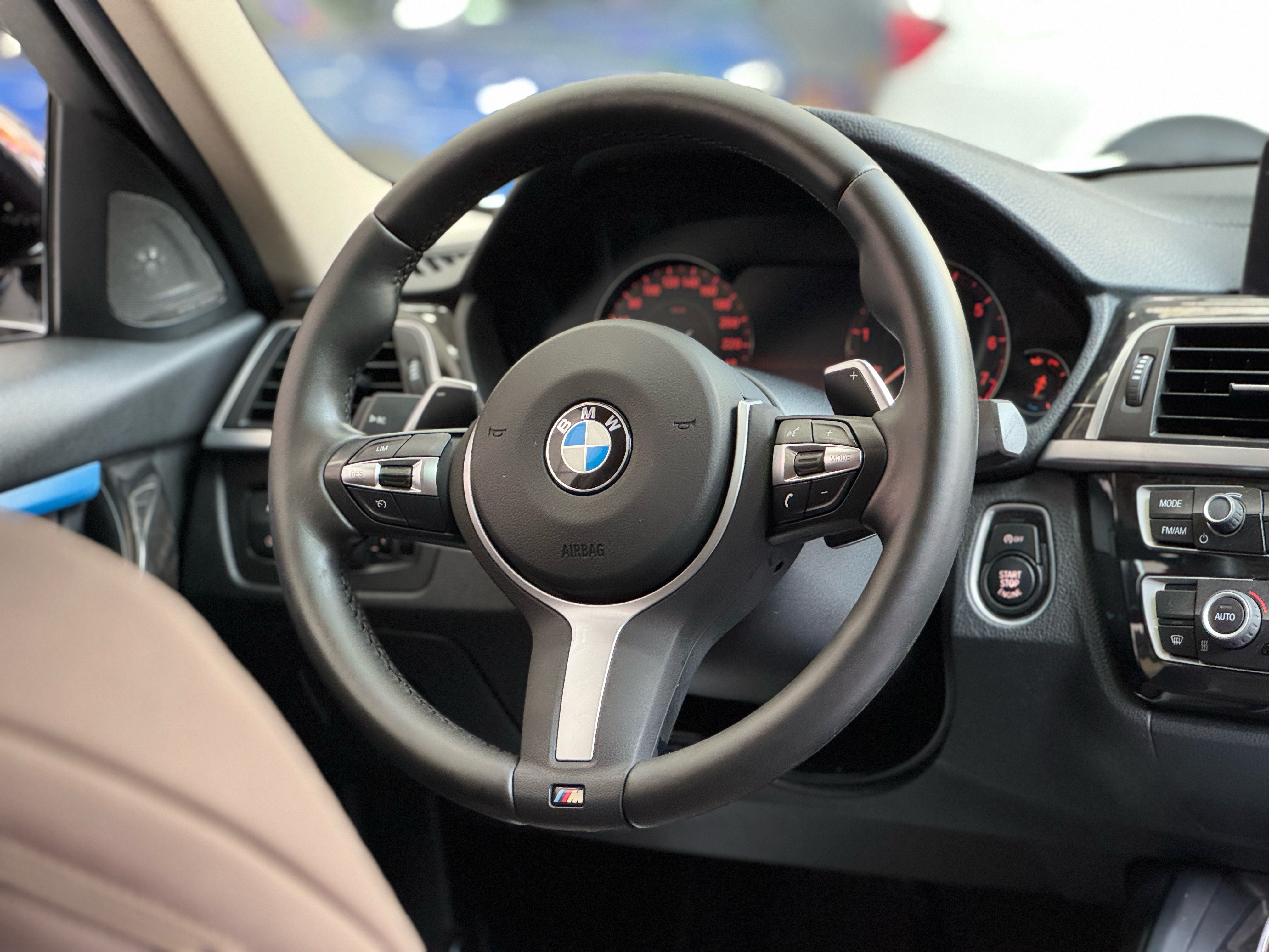 BMW 3 Series 2019 imagen de coche #9