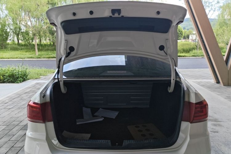 Volkswagen Santana 2017 #19 Volkswagen Santana 2017 car image #19