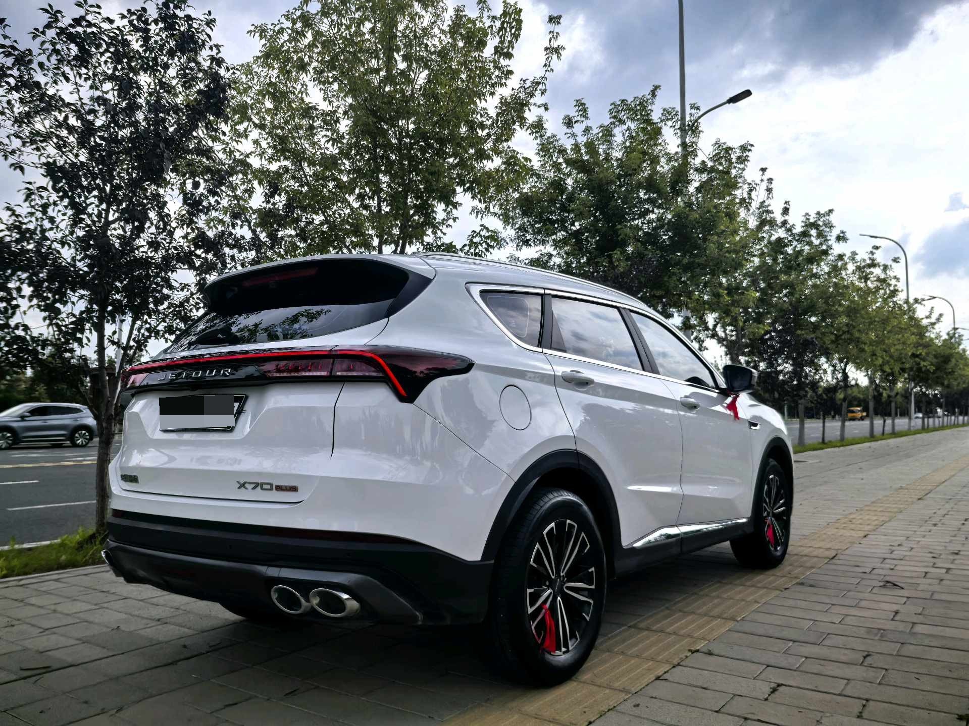 Jetour X70 PLUS 2022 car image #6