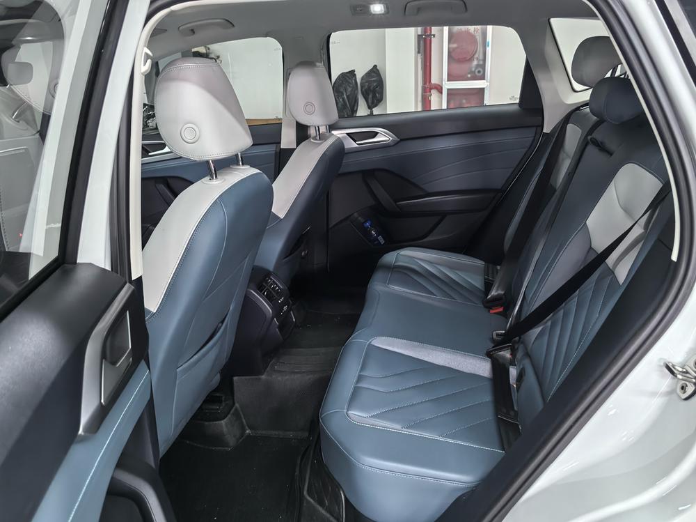 Volkswagen Tharu 2024 car image #11