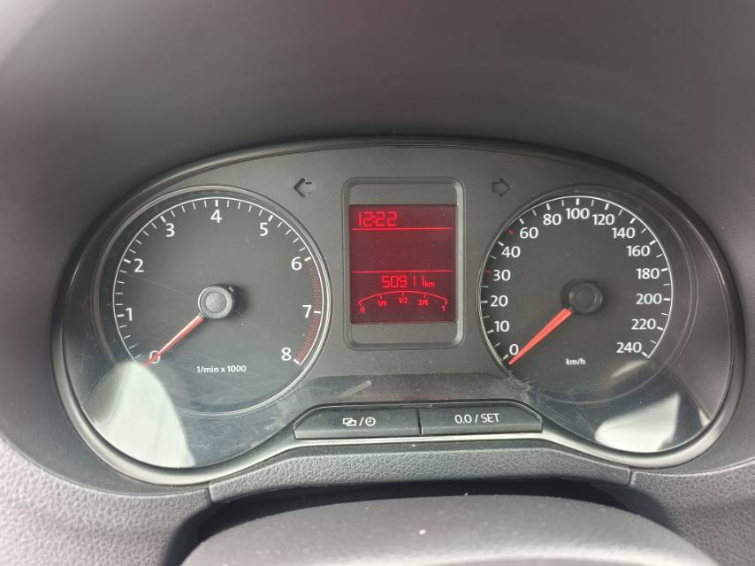 Volkswagen Polo 2014 car image #9