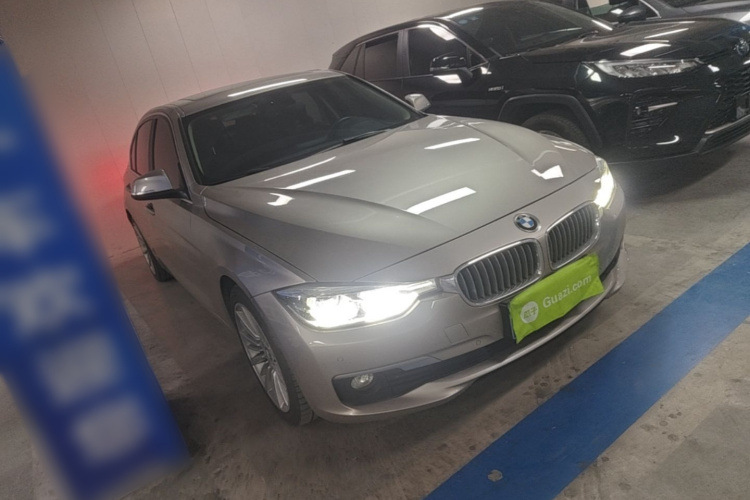 BMW 3 Series 2018 car image #4