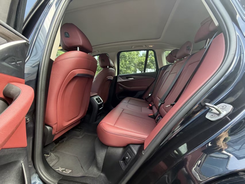 BMW X3 2022 car image #6