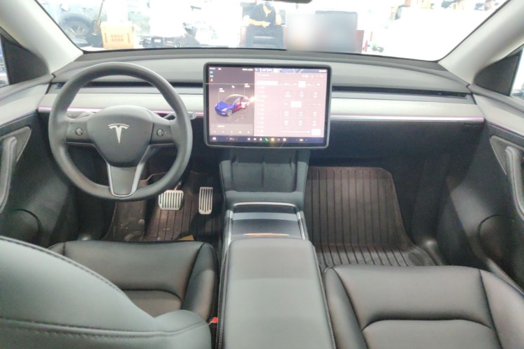 Tesla Model Y 2024 #10 Tesla Model Y 2024 car image #10