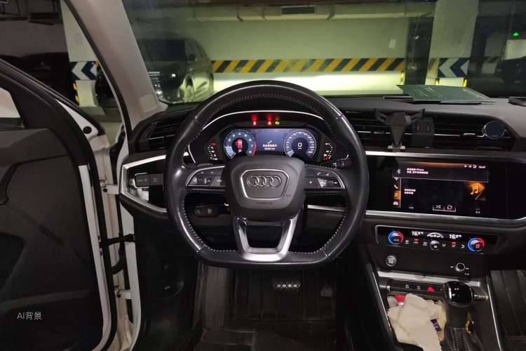 Audi Q3 2020 изображение автомобиля #12