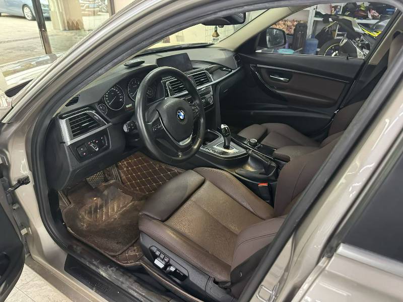 BMW 3 Series 2018 #6 BMW 3 Series 2018 car image #6