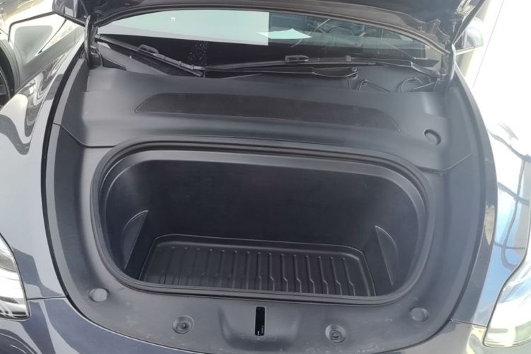 Tesla Model Y 2024 #20 Tesla Model Y 2024 immagine di auto #20