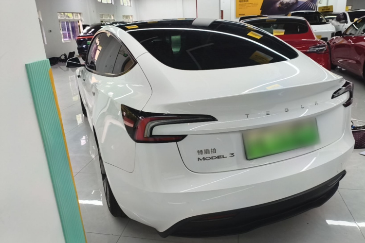 Tesla Model 3 2023 #5 Tesla Model 3 2023 car image #5