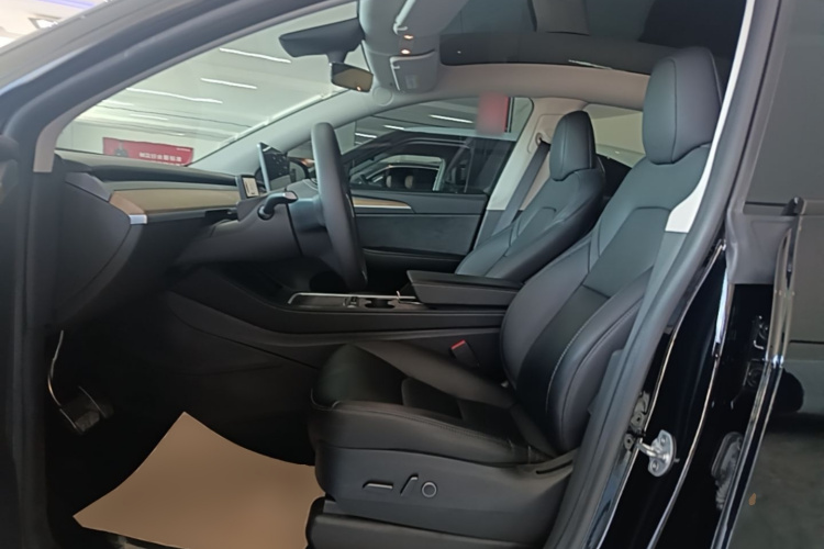 2023 #19 2023 immagine di auto #19