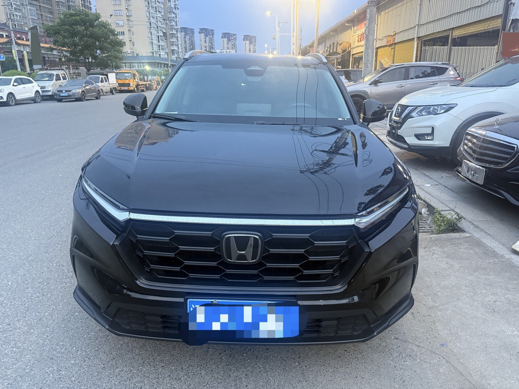 Honda CR-V 2024 car image #2