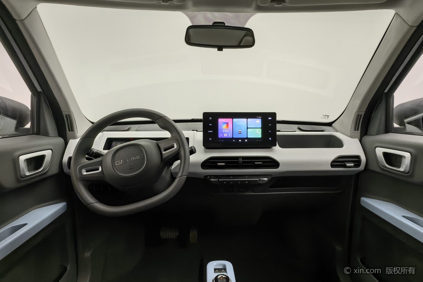 2023 car image #12