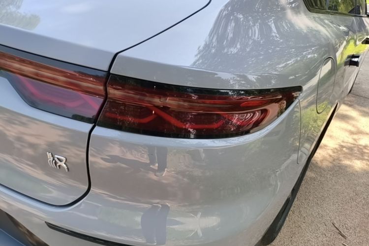 BYD Han 2024 car image #8